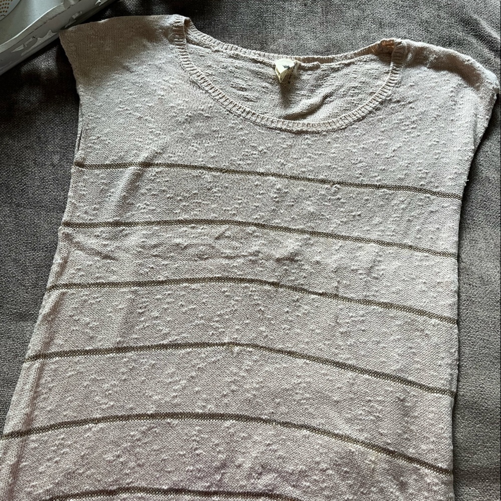 Cream & Gold Striped Oversized/ Loose fitting shirt - Size Medium